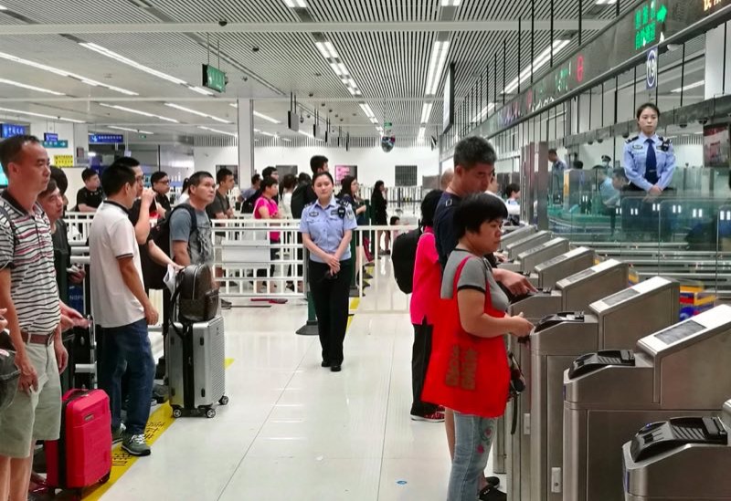 广州机场深圳湾口岸接送服务