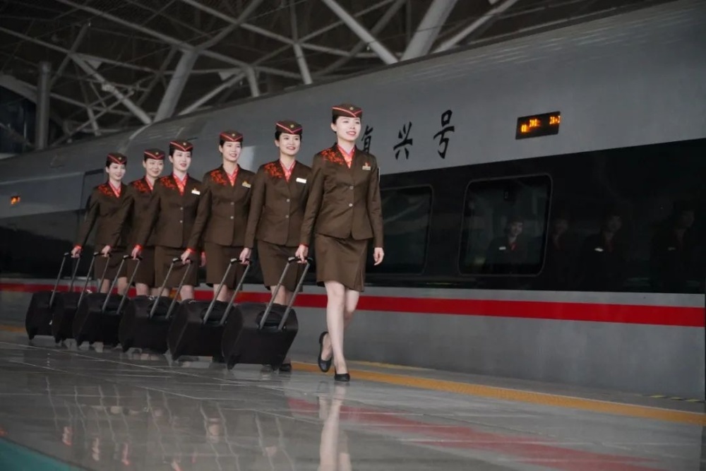 广州机场深圳北站包车